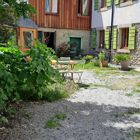 Chez Christine Et Fabrice Lägenhet Font-Romeu-Odeillo-Via Exteriör bild