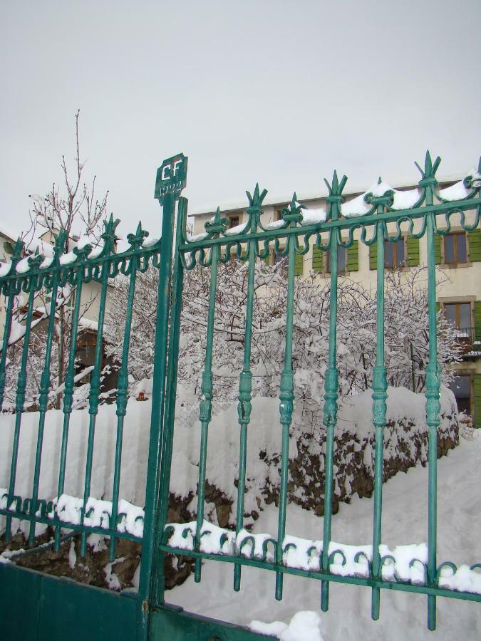 Chez Christine Et Fabrice Lägenhet Font-Romeu-Odeillo-Via Exteriör bild